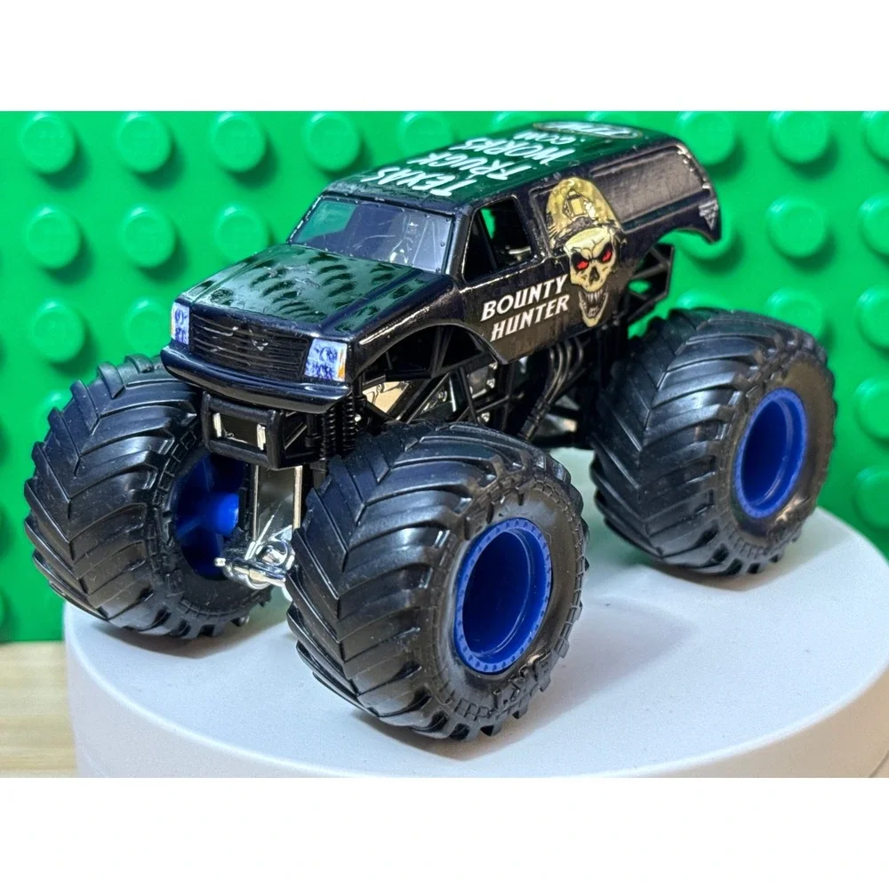 Monster Jam Bounty Hunter Diecast Monster Truck Black Texas Truck Works
